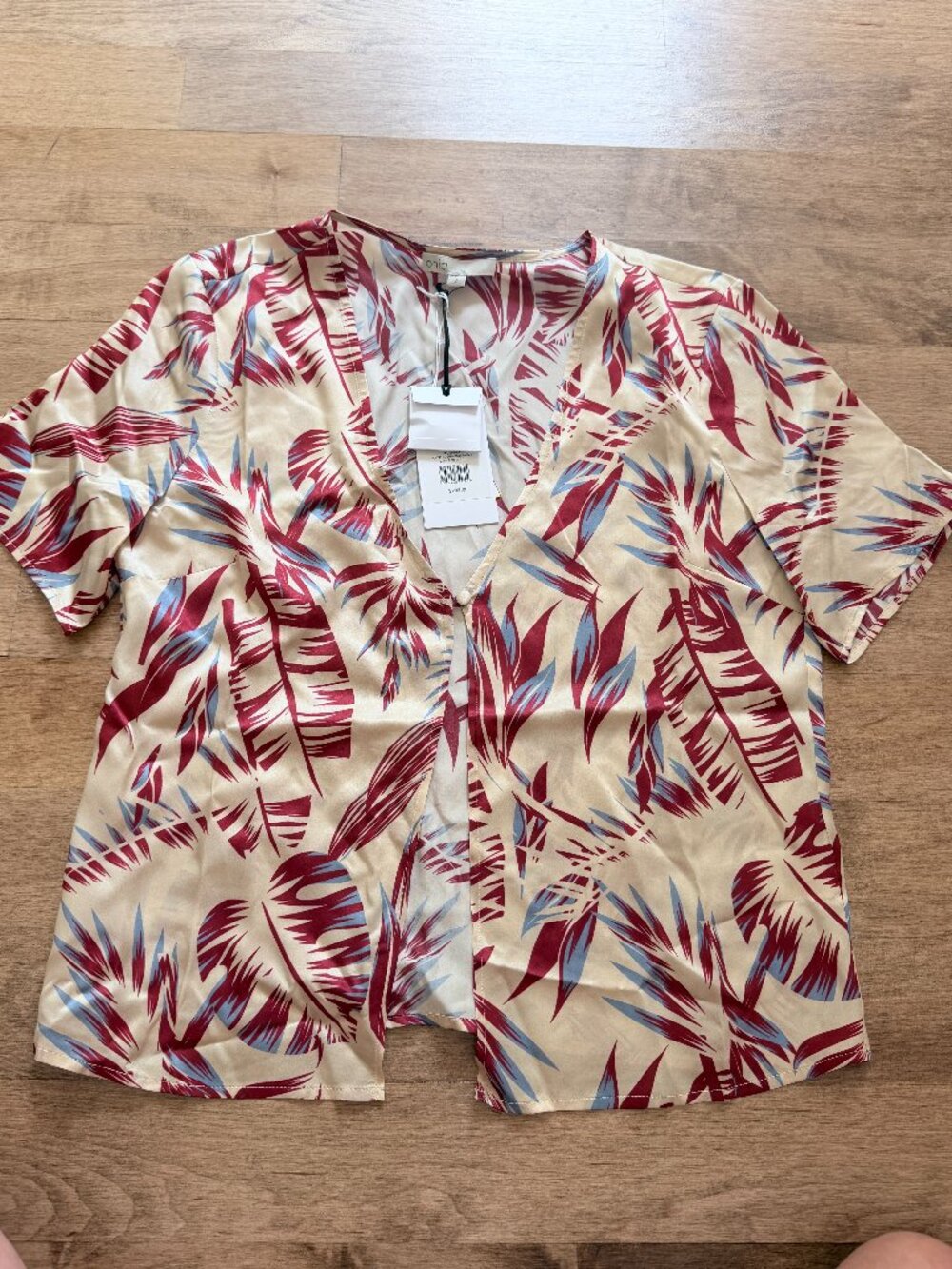 Onia Silk Short sleeve shirt, size small